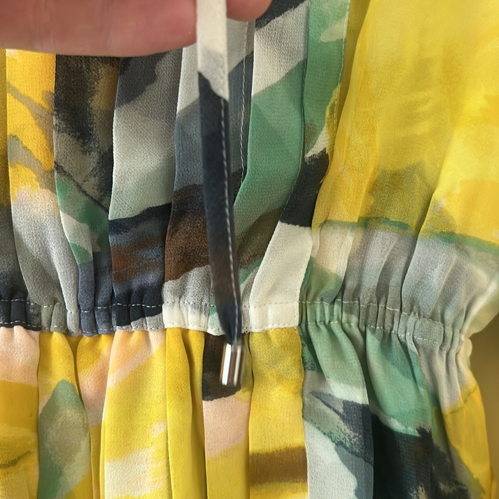 Yellow Blouse - Picture 3 of 7